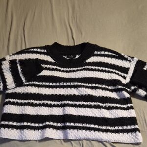 Jessica Simpson Black and White Textured Sweater